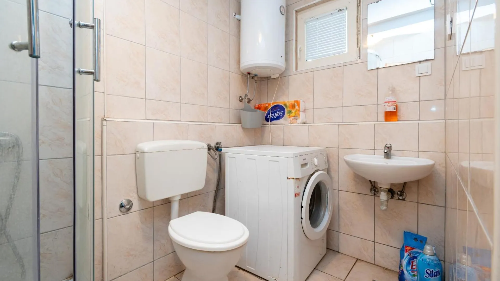 Apartments And Rooms With Parking Space Zadar - 21805