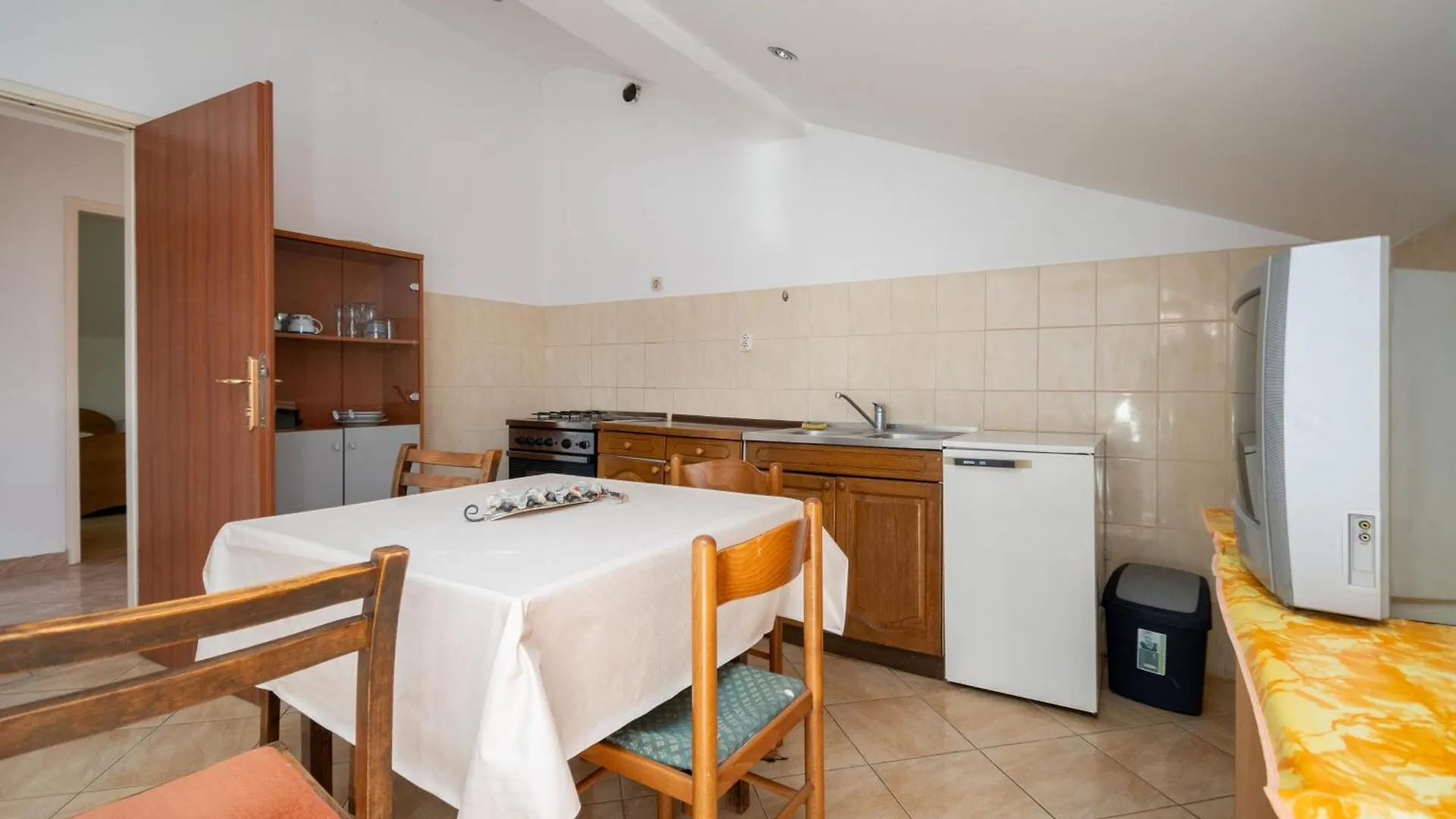 Apartments And Rooms With Parking Space Zadar - 21805