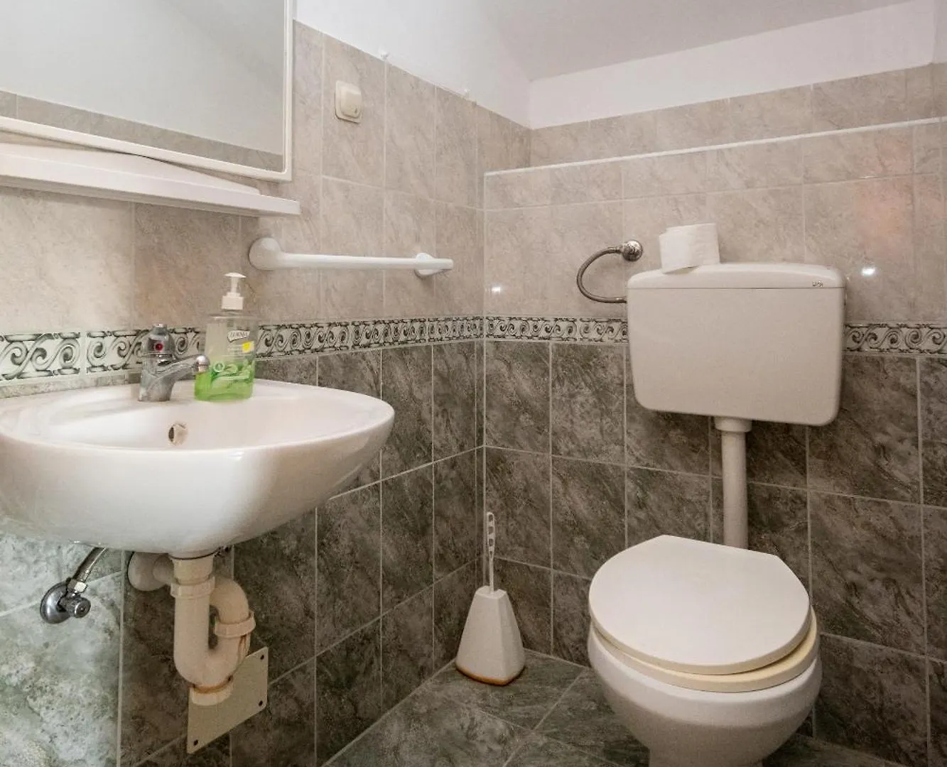 Apartments And Rooms With Parking Space Zadar - 21805 Guest house
